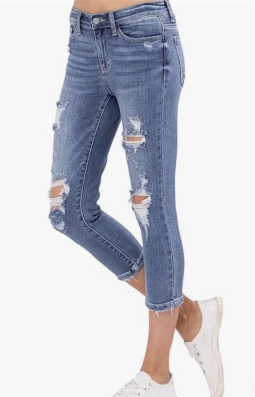 Judy Blue Skinny Fit Capri Jeans Mid-Rise Destroyed Size 3/26 82258